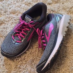 Brooks Ghost 10